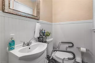 2401 Bywood Rd, Greensboro, NC 27405 - Photo 15