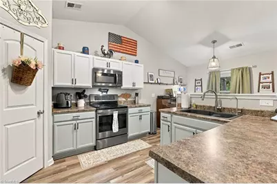 115 Goldenrod Court, Burlington, NC 27215 - Photo 11