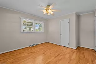 212 W Gilbreath St, Graham, NC 27253 - Photo 25