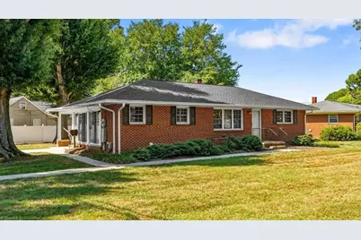 212 W Gilbreath Street, Graham, NC 27253 - Photo 1