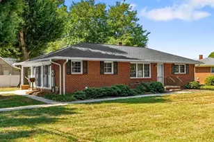 212 W Gilbreath St, Graham, NC 27253 - Photo 1
