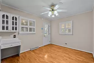 212 W Gilbreath St, Graham, NC 27253 - Photo 17