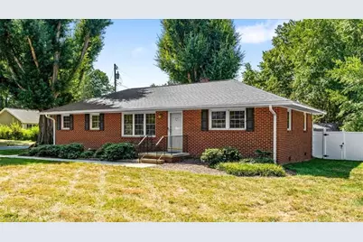 212 W Gilbreath Street, Graham, NC 27253 - Photo 3