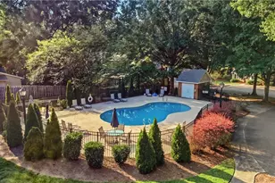 3936 New Garden Park, Greensboro, NC 27410 - Photo 31