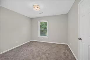 4709 White Horse Dr, Greensboro, NC 27410 - Photo 23