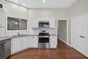 4709 White Horse Dr, Greensboro, NC 27410 - Photo 13