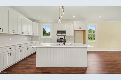 1544 Morgantown Road, Burlington, NC 27217 - Photo 17