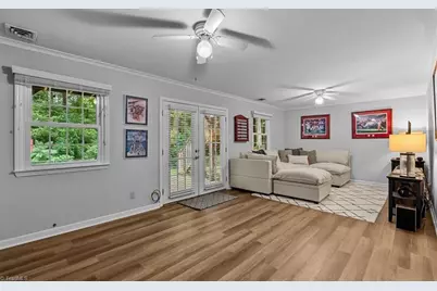 2708 Asbury Terrace, Greensboro, NC 27408 - Photo 17