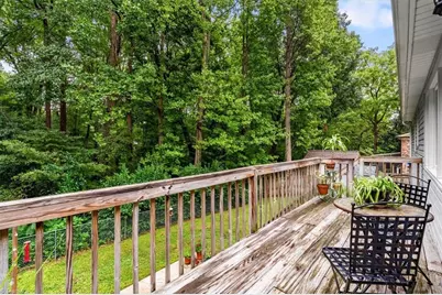 2708 Asbury Terrace, Greensboro, NC 27408 - Photo 23