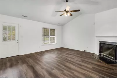 104 Lasalle Way, Greensboro, NC 27406 - Photo 5