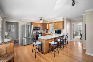 3804 Oak Forest Dr, High Point, NC 27265 - Photo 19