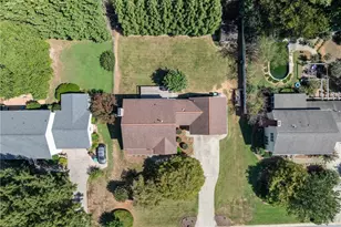 3804 Oak Forest Dr, High Point, NC 27265 - Photo 7