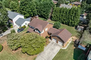 3804 Oak Forest Dr, High Point, NC 27265 - Photo 1