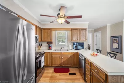 3804 Oak Forest Drive, High Point, NC 27265 - Photo 21