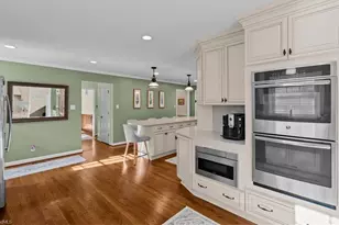 4 Horseshoe Ct, Greensboro, NC 27410 - Photo 13