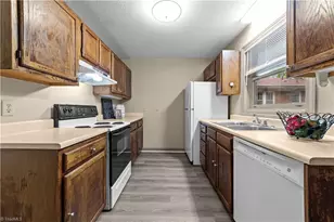 211 McIver St, Greensboro, NC 27403 - Photo 27