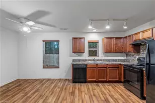 1277 Stonefield Crossing Ct, Winston-Salem, NC 27107 - Photo 9