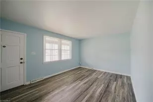 2102 Bothwell St, Greensboro, NC 27401 - Photo 3