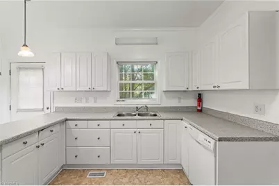 413 S Main Street, Asheboro, NC 27203 - Photo 11