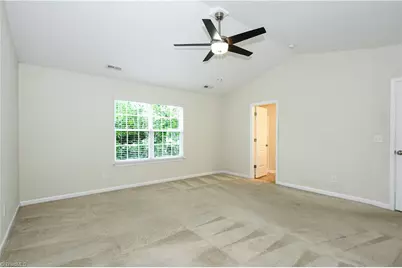 4015 Bow Court, Burlington, NC 27215 - Photo 31