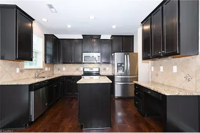 4015 Bow Court, Burlington, NC 27215 - Photo 9