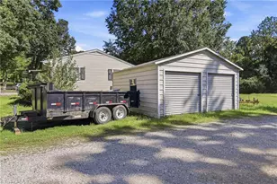 3922 N Church St, Greensboro, NC 27455 - Photo 17