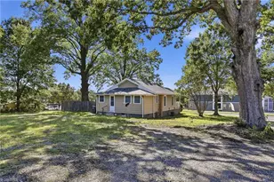 3922 N Church St, Greensboro, NC 27455 - Photo 23