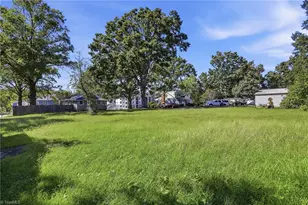 3922 N Church St, Greensboro, NC 27455 - Photo 21