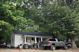 919 Harris St, Eden, NC 27288 - Photo 1