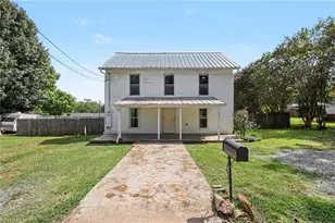 108 Mill St, Randleman, NC 27317 - Photo 1