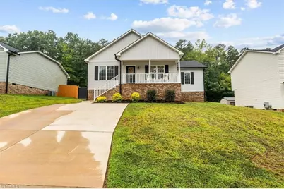 842 Berg Street, Asheboro, NC 27203 - Photo 5