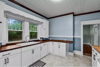 5225 Salem Road, Walkertown, NC 27501 - Photo 11
