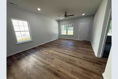 4033 Shamel Street, Winston-Salem, NC 27105 - Photo 9