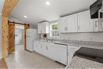 4326 Stokesdale Avenue, Winston-Salem, NC 27101 - Photo 19