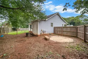 609 Forest Brook Dr, Greensboro, NC 27406 - Photo 25