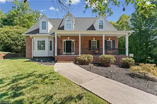 105 Meadowcrest Ct, Clemmons, NC 27012 - Photo 1