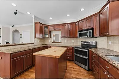 105 Meadowcrest Court, Clemmons, NC 27012 - Photo 5