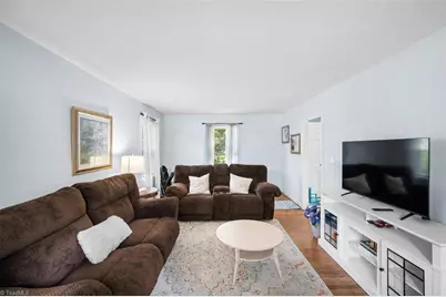 1001 Oakview Road, High Point, NC 27265 - Photo 11