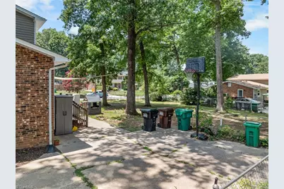 1001 Oakview Road, High Point, NC 27265 - Photo 35