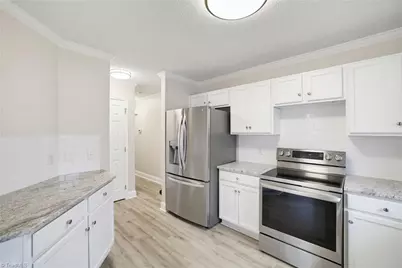 5803 Willowdale Drive, Pfafftown, NC 27040 - Photo 9