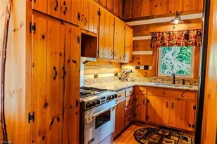996 Overland Trail, Hays, NC 28635 - Photo 7