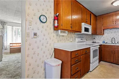 1402 Clegg Street, Greensboro, NC 27407 - Photo 9