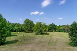 2716 McConnell Rd, Greensboro, NC 27401 - Photo 3