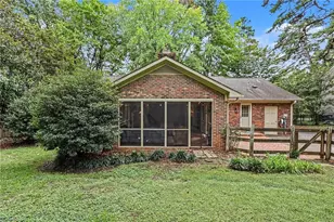 3628 Pinetop Rd, Greensboro, NC 27410 - Photo 11