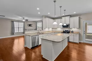 3694 Vestavia Dr, Kernersville, NC 27284 - Photo 9