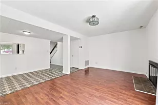 301 Village Ln, Greensboro, NC 27409 - Photo 11