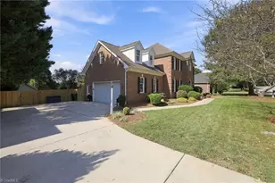 4325 Oakton Dr, High Point, NC 27265 - Photo 3