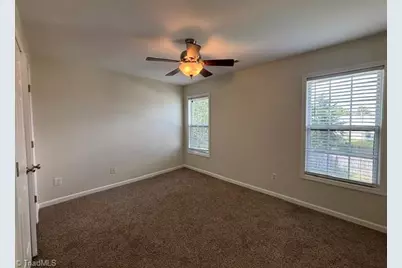 4427 Parkcrest Circle, Kernersville, NC 27284 - Photo 13