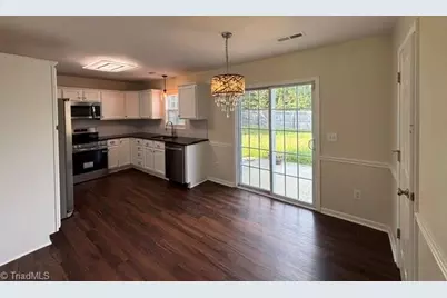4427 Parkcrest Circle, Kernersville, NC 27284 - Photo 5