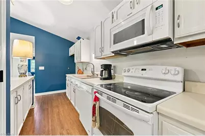 5928 W Friendly Avenue #M, Greensboro, NC 27410 - Photo 13
